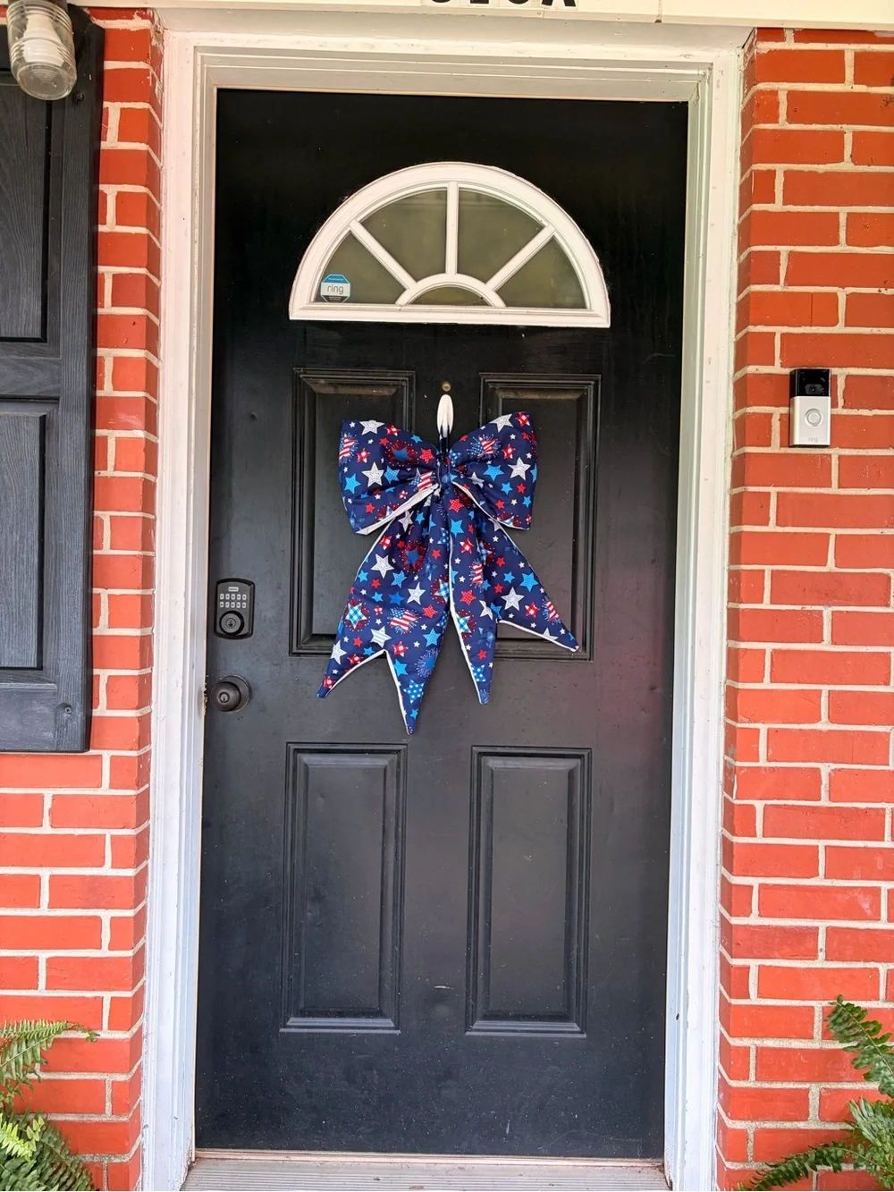 Patriotic Star Print Door Bow – Navy Blue